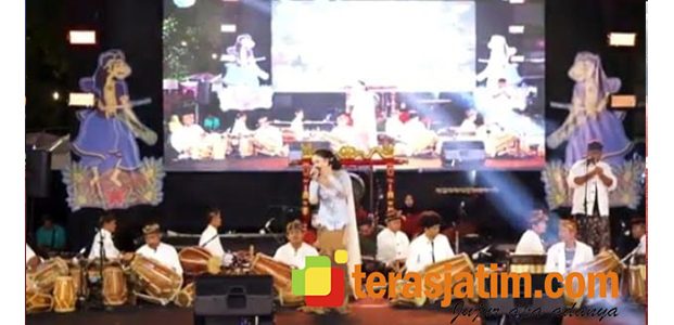 Lagu ‘Rinduku Padamu’ Karya SBY Buka FRP 2025 Lagu ‘Rinduku Padamu’ Karya SBY Buka FRP 2025