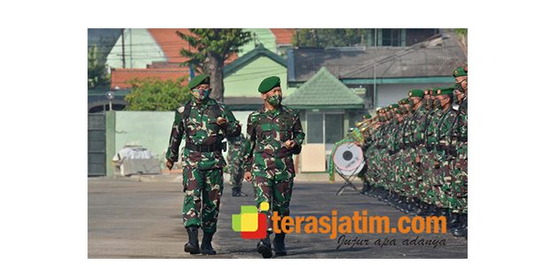 Pangdam Brawijaya Lepas Ratusan Personel Satgas Teritorial ke Kodam Perbatasan Pangdam Brawijaya Lepas Ratusan Personel Satgas Teritorial ke Kodam Perbatasan