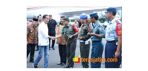 Mendarat di Malang, Presiden Jokowi Kunjungi Sejumlah Daerah di Jatim Mendarat di Malang, Presiden Jokowi Kunjungi Sejumlah Daerah di Jatim