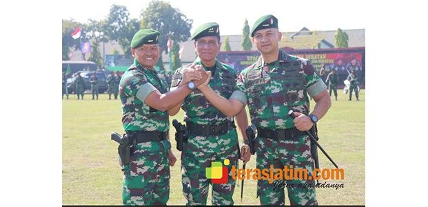Pangdam Lantik Letkol Inf Yoki Malinton Kurniafi Jadi Danyonif Raider 500 Sikatan Pangdam Lantik Letkol Inf Yoki Malinton Kurniafi Jadi Danyonif Raider 500 Sikatan