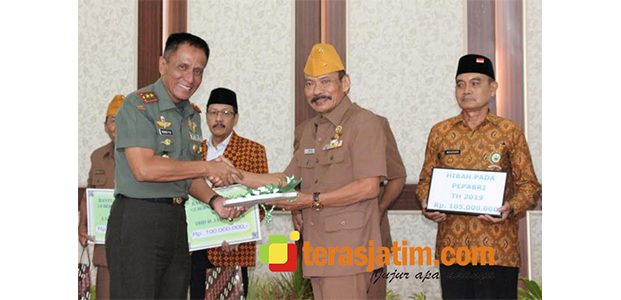 Pangdam Nilai Semangat Veteran Patut Jadi Contoh Generasi Muda Pangdam Nilai Semangat Veteran Patut Jadi Contoh Generasi Muda