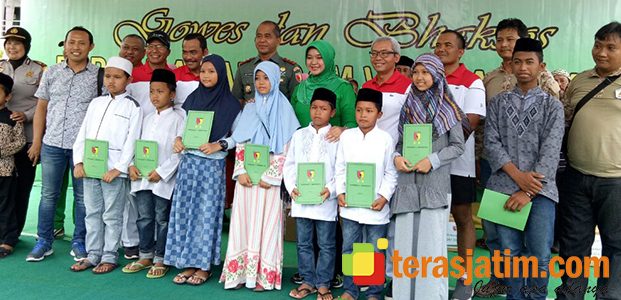 Pangdam V Brawijaya Sambangi Warga di Benjeng Gresik Pangdam V Brawijaya Sambangi Warga di Benjeng Gresik