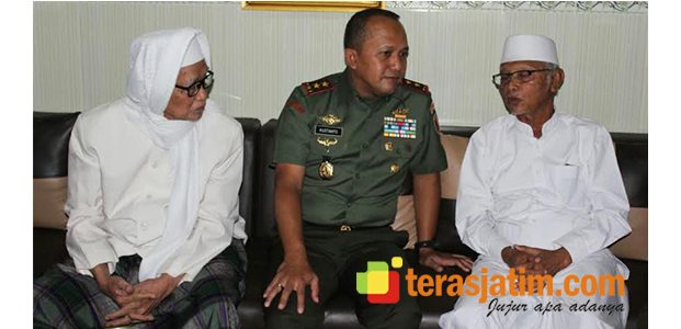 Pangdam V Brawijaya Kunjungi Ponpes Lirboyo Kediri Pangdam V Brawijaya Kunjungi Ponpes Lirboyo Kediri