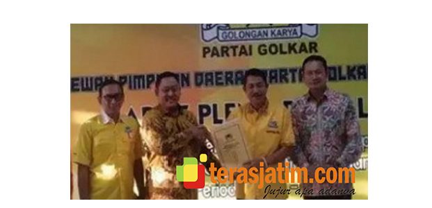 Partai Golkar Rekomendasi Yuhronur Efendi Sebagai Cabup Lamongan Partai Golkar Rekomendasi Yuhronur Efendi Sebagai Cabup Lamongan