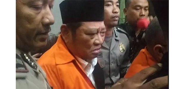 Pasca OTT, Bupati Sidoarjo dan 5 Orang Lainnya Resmi Jadi Pesakitan KPK Pasca OTT, Bupati Sidoarjo dan 5 Orang Lainnya Resmi Jadi Pesakitan KPK