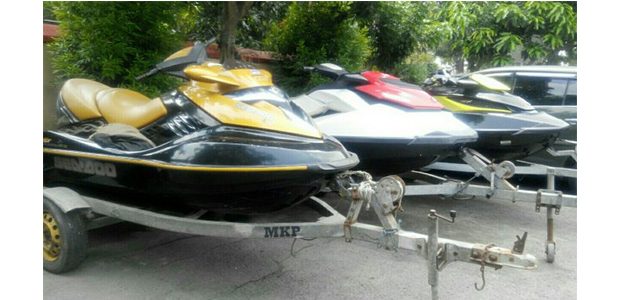 Pasca Penggeledahan, KPK Sita 6 Mobil dan 5 Jetski dari Bupati Mojokerto Pasca Penggeledahan, KPK Sita 6 Mobil dan 5 Jetski dari Bupati Mojokerto