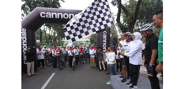 Pastikan Keberhasilan Pembangunan Infrastruktur, Komunitas Gowes Samba Jelajahi Trans Jawa Pastikan Keberhasilan Pembangunan Infrastruktur, Komunitas Gowes Samba Jelajahi Trans Jawa