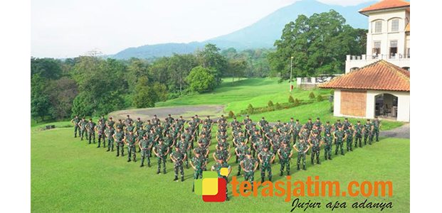 Buka Apel Dansat di Prigen, Ini Pesan Pangdam Kepada Para Komandan Satuan Buka Apel Dansat di Prigen, Ini Pesan Pangdam Kepada Para Komandan Satuan