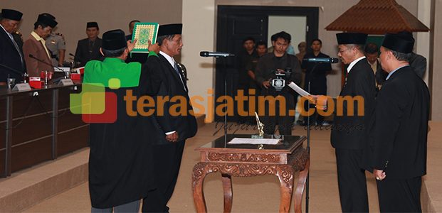 Nyalon Wakil Bupati, Edy Wijaya di PAW Nyalon Wakil Bupati, Edy Wijaya di PAW