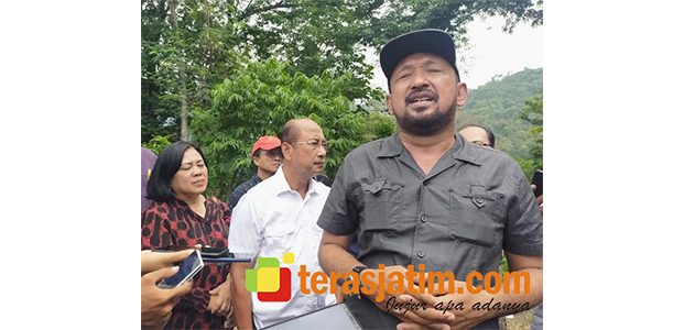 Peduli Pekerja Migran, Bupati Ponorogo Kirim 30.000 Masker ke Hongkong Peduli Pekerja Migran, Bupati Ponorogo Kirim 30.000 Masker ke Hongkong