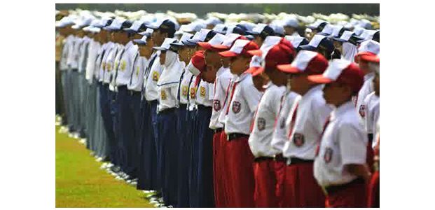 Pemkot Kediri Anggarkan Rp9 Miliar untuk Seragam Sekolah Pemkot Kediri Anggarkan Rp9 Miliar untuk Seragam Sekolah