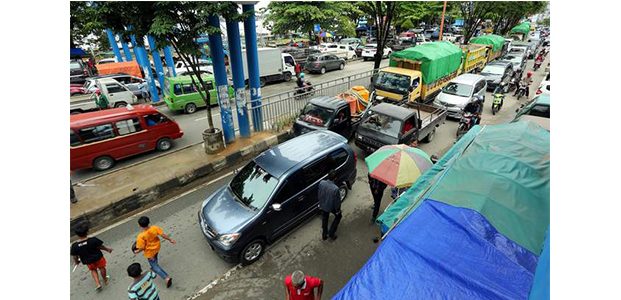 Pemkot Malang Akan Bersihkan PKL dan Parkir Liar Pemkot Malang Akan Bersihkan PKL dan Parkir Liar
