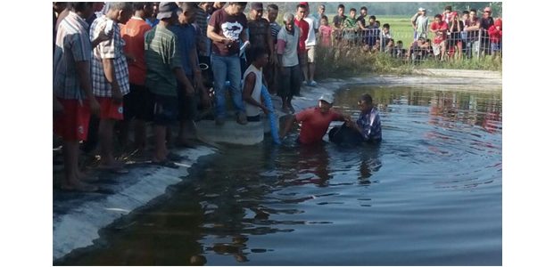 Suka Intip Menantu Mandi, Seorang Bapak Tewas Diracun Anak Tirinya Suka Intip Menantu Mandi, Seorang Bapak Tewas Diracun Anak Tirinya