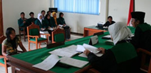 Penyalahgunaan Medsos dan Handphone Jadi Penyebab Tingginya Perceraian di Sumenep Penyalahgunaan Medsos dan Handphone Jadi Penyebab Tingginya Perceraian di Sumenep