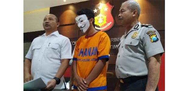 Penyidikan Kasus Asrama Mahasiswa Papua, Polda Jatim Tangkap Youtuber asal Kebumen Jateng Penyidikan Kasus Asrama Mahasiswa Papua, Polda Jatim Tangkap Youtuber asal Kebumen Jateng