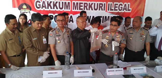 Polda Jatim Amankan 1,7 Ton Merkuri Ilegal dari Wilayah Kenduruan Tuban Polda Jatim Amankan 1,7 Ton Merkuri Ilegal dari Wilayah Kenduruan Tuban