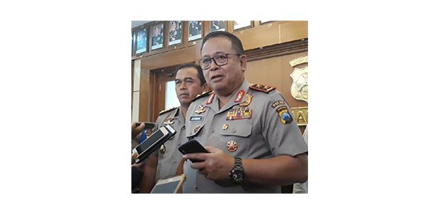 Polisi Sita Uang 1 Milyar Lebih Yang Diduga Akan Digunakan Serangan Fajar di Lamongan dan Surabaya Polisi Sita Uang 1 Milyar Lebih Yang Diduga Akan Digunakan Serangan Fajar di Lamongan dan Surabaya