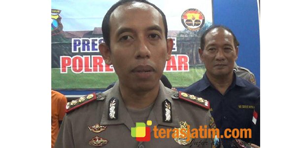 Polisi Tetapkan 5 Orang Tersangka Korupsi Workshop Dinas Pendidikan Kabupaten Blitar Polisi Tetapkan 5 Orang Tersangka Korupsi Workshop Dinas Pendidikan Kabupaten Blitar