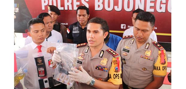 Polres Bojonegoro Bekuk Oknum Pengacara Polres Bojonegoro Bekuk Oknum Pengacara