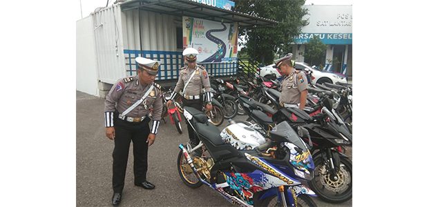 Buru Pembalap Liar, Polres Ngawi Amankan 27 Motor Buru Pembalap Liar, Polres Ngawi Amankan 27 Motor