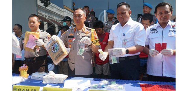 Polrestabes Surabaya Bongkar Sindikat Narkoba Jaringan Lapas Polrestabes Surabaya Bongkar Sindikat Narkoba Jaringan Lapas
