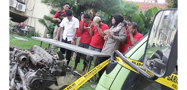 Polrestabes Surabaya Bongkar Sindikat Pencurian dan Jagal Truk Hingga ke Jateng Polrestabes Surabaya Bongkar Sindikat Pencurian dan Jagal Truk Hingga ke Jateng