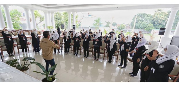 Nambah Penghasilan di Masa Pandemi, Ibu PKK Se-Ponorogo Gelar Pasar Ramadhan Nambah Penghasilan di Masa Pandemi, Ibu PKK Se-Ponorogo Gelar Pasar Ramadhan