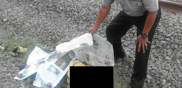 Potongan Tubuh Manusia Ditemukan Tercecer di Perlintasan KA Grati Pasuruan Potongan Tubuh Manusia Ditemukan Tercecer di Perlintasan KA Grati Pasuruan