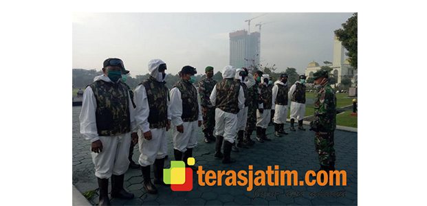 Prajurit Kodam Brawijaya Dikerahkan Dukung Patroli Skala Besar di Surabaya Prajurit Kodam Brawijaya Dikerahkan Dukung Patroli Skala Besar di Surabaya