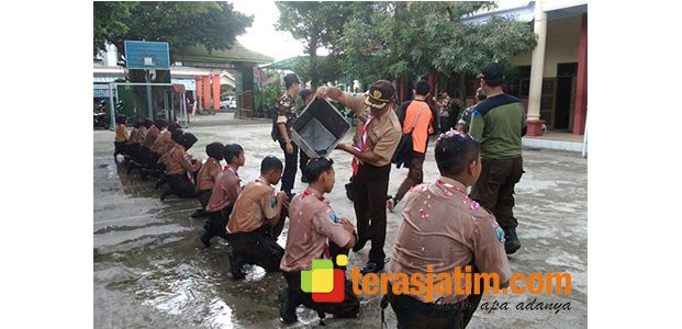 Tradisi Warga Baru Pramuka Saka Wira Kartika di Mojo Kediri Tradisi Warga Baru Pramuka Saka Wira Kartika di Mojo Kediri