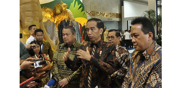 Jokowi Akan Segera Umumkan Nama Menteri di Kabinet Periode Keduanya Jokowi Akan Segera Umumkan Nama Menteri di Kabinet Periode Keduanya
