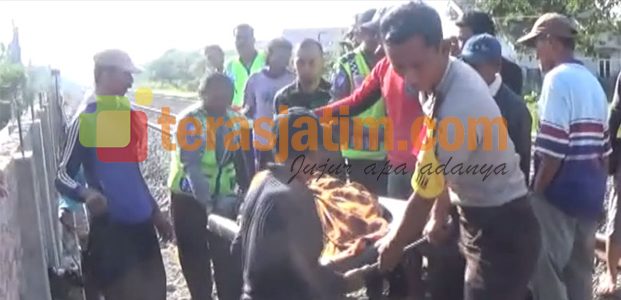Pria Tewas Tertabrak Kereta Api Pria Tewas Tertabrak Kereta Api