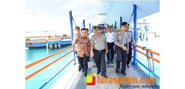 Puncak Arus Mudik, Kapolda Jatim Sidak Ke Pelabuhan Ketapang Banyuwangi Puncak Arus Mudik, Kapolda Jatim Sidak Ke Pelabuhan Ketapang Banyuwangi