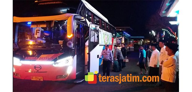 Ratusan Pemudik Serbu Progam Balik Gratis Jurusan Pacitan-Surabaya Ratusan Pemudik Serbu Progam Balik Gratis Jurusan Pacitan-Surabaya