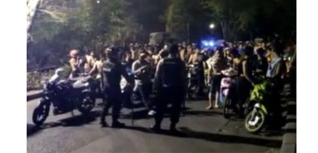 Razia Balap Liar di Jenggolo Sidoarjo, Polisi Jaring Ratusan Motor Razia Balap Liar di Jenggolo Sidoarjo, Polisi Jaring Ratusan Motor
