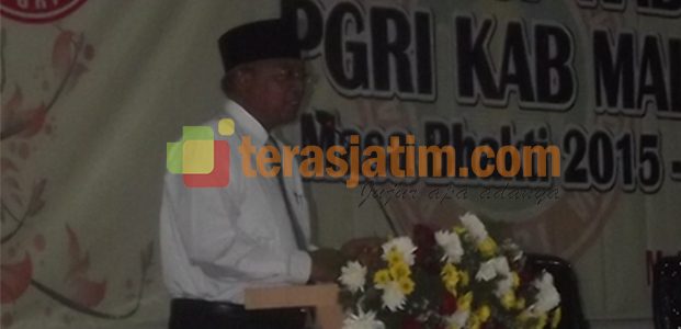 Rendra Buka Konkerda PGRI Kabupaten Malang Rendra Buka Konkerda PGRI Kabupaten Malang