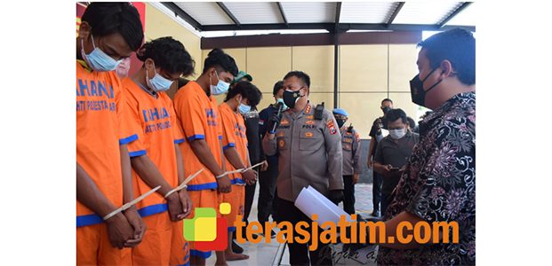 6 Pelaku Pengeroyokan di Bypass Balongbendo Sidoarjo Dibekuk, Sisanya Diburu 6 Pelaku Pengeroyokan di Bypass Balongbendo Sidoarjo Dibekuk, Sisanya Diburu