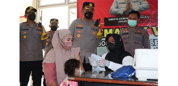 Terminal Bungurasih Sediakan Gerai Vaksin Untuk Pemudik Terminal Bungurasih Sediakan Gerai Vaksin Untuk Pemudik
