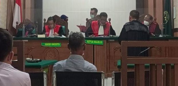 Hanya Karena Engsel Pagar, Adik Kakak di Sidoarjo Berperkara di Pengadilan