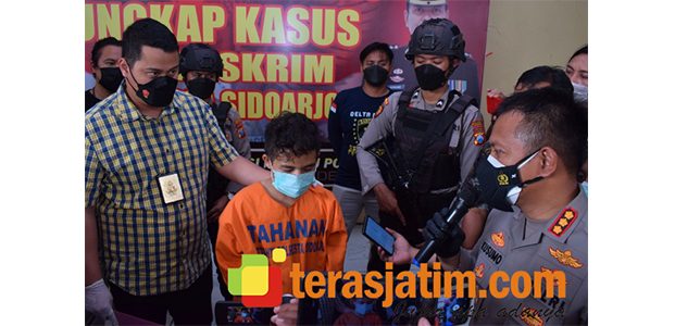 Cinta Bertepuk Sebelah Tangan, Pemuda ini Nekat Habisi 2 Gadis Kakak Beradik Cinta Bertepuk Sebelah Tangan, Pemuda ini Nekat Habisi 2 Gadis Kakak Beradik