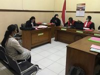 Dituduh Gadaikan BPKB Ibu Mertua, Wanita Muda di Sidoarjo Diseret ke Pengadilan