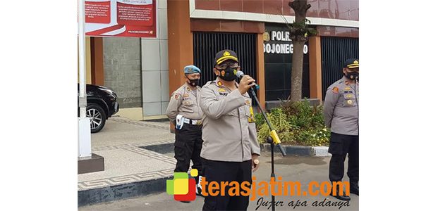 Kapolres Bojonegoro Beri Tips Aman dari Covid-19 Saat Libur Panjang Kapolres Bojonegoro Beri Tips Aman dari Covid-19 Saat Libur Panjang