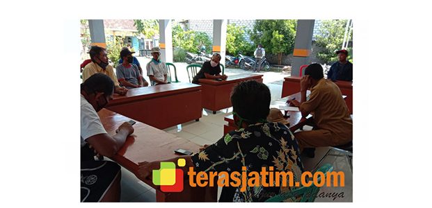 Saluran Irigasi Terganggu, Petani di Kaotan Lamongan Protes Pengembang Perumahan Saluran Irigasi Terganggu, Petani di Kaotan Lamongan Protes Pengembang Perumahan