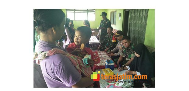 Satgas TMMD Kodim Jember Sediakan Pelayanan Kesehatan Ibu dan Anak Satgas TMMD Kodim Jember Sediakan Pelayanan Kesehatan Ibu dan Anak