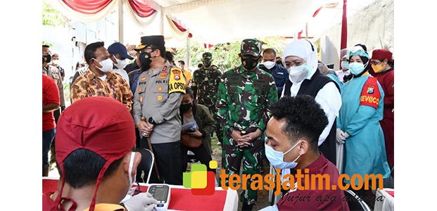 Pangdam Targetkan Warga Papua di Surabaya Sudah Terima Vaksin Covid-19 Pangdam Targetkan Warga Papua di Surabaya Sudah Terima Vaksin Covid-19