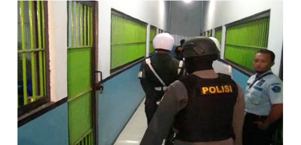 Ancam Lapas Pamekasan, Satu Napi Terorisme Dipindah Ke Lapas Tuban Ancam Lapas Pamekasan, Satu Napi Terorisme Dipindah Ke Lapas Tuban