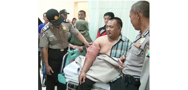 Seorang Perwira Polisi di Jombang Dibacok Orang Tak Dikenal Seorang Perwira Polisi di Jombang Dibacok Orang Tak Dikenal