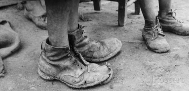 Elegi Sepatu Butut Elegi Sepatu Butut