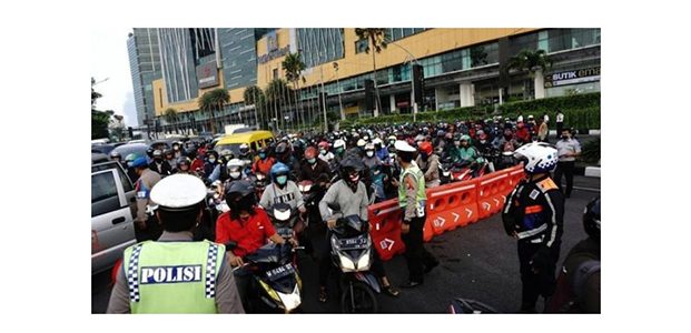 Sepekan PSBB di Surabaya Raya, Polisi Tindak Ribuan Pelanggar Sepekan PSBB di Surabaya Raya, Polisi Tindak Ribuan Pelanggar