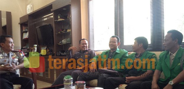 Seribu Banser Siap Sambut Hari Santri Nasional dan Kirab Resolusi Jihad NU Seribu Banser Siap Sambut Hari Santri Nasional dan Kirab Resolusi Jihad NU